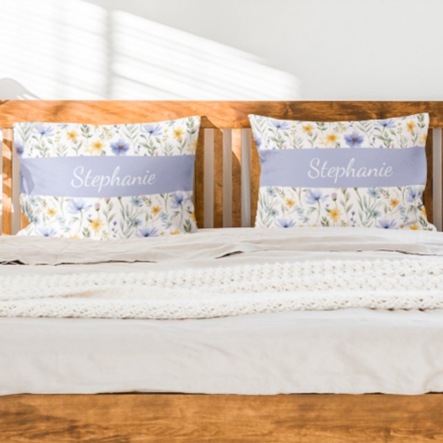 Elegant Blue Purple Watercolor Wildflower  Kissenbezug (Von Creator hochgeladen)