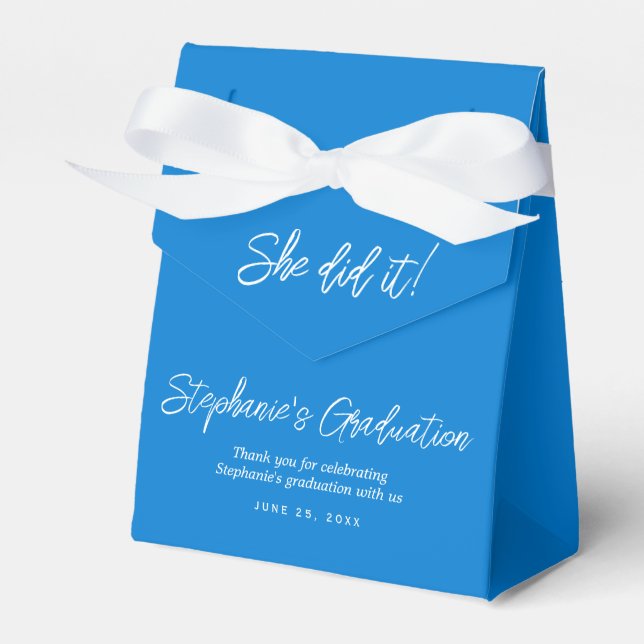 Elegant Blue She Did It Graduation Party  Geschenkschachtel (Vorderseite)