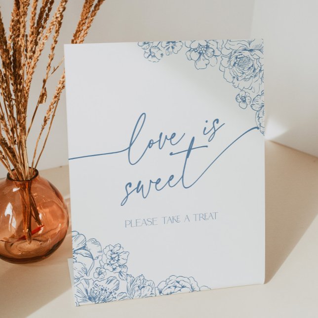 Elegant Blue Toile de Jouy Liebe ist Sweet Dessert Sockelschild (Elegant blue floral love is sweet please take a treat sign for dessert table with french chinoiserie)