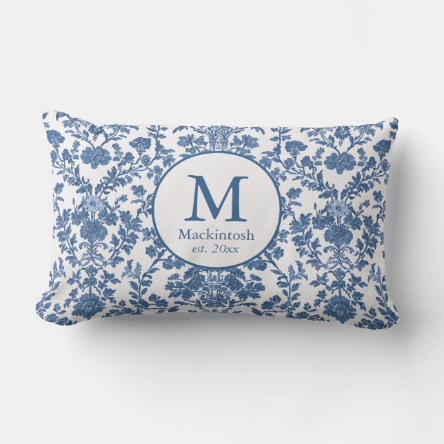 Elegant Blue Toile Monogram Lumbar Pillow Lendenkissen (Vorderseite)
