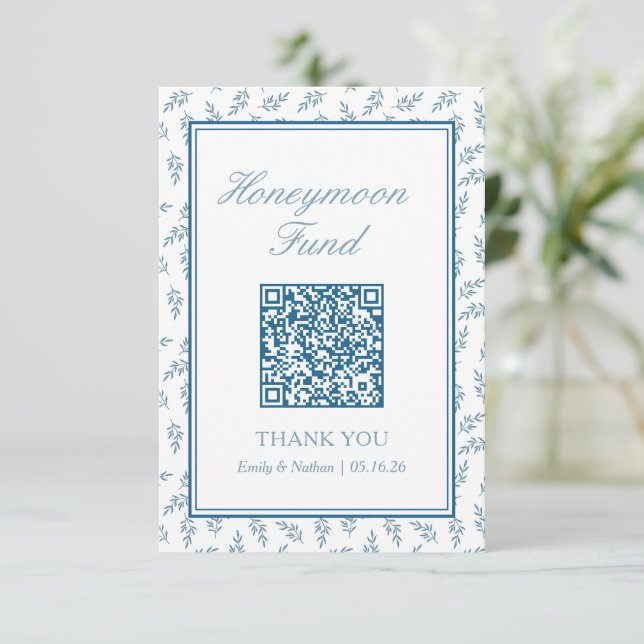 Elegant Blue Wedding Honeymoon Fund QR Code Card (Stehend Vorderseite)