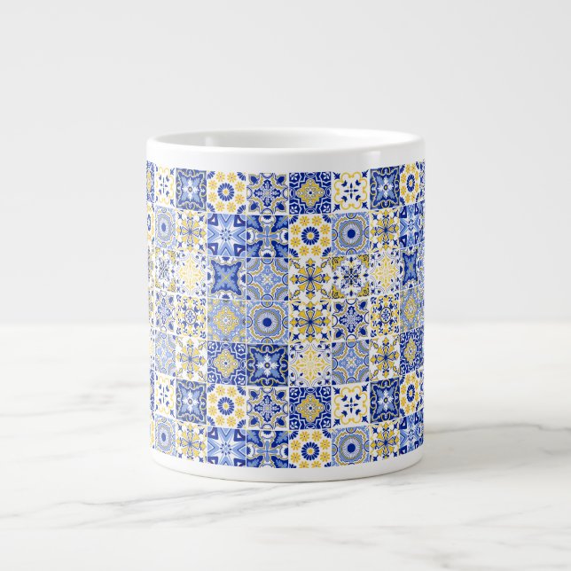 Elegant blue& white Portuguese Azulejo pattern  Jumbo-Tasse (Vorderseite)