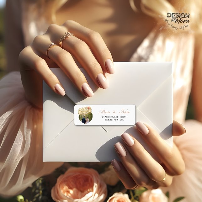 Elegant Blush Dahlias Golden Script Wedding Photo (Von Creator hochgeladen)