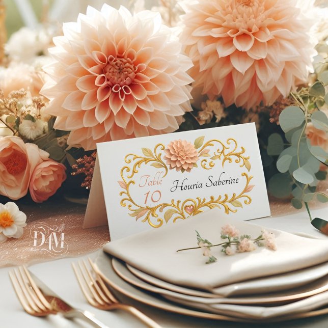 Elegant Blush Dahlias Golden Script Wedding Platzkarte (Von Creator hochgeladen)