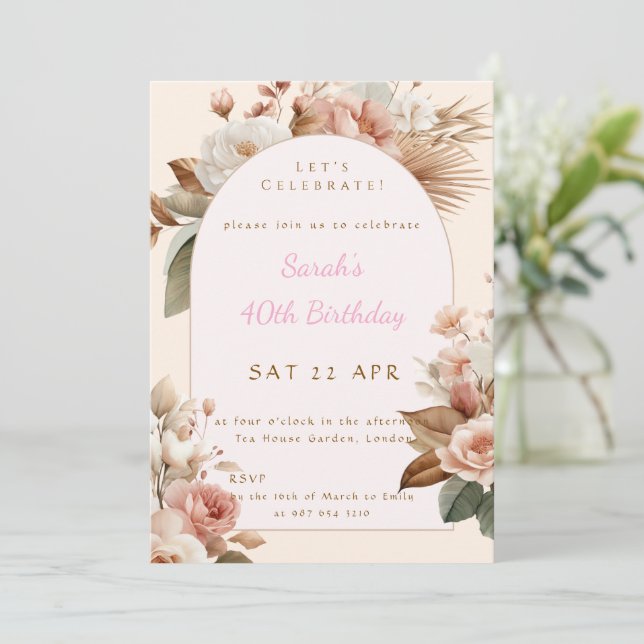 Elegant Boho Floral Birthday Invite Einladung (Stehend Vorderseite)