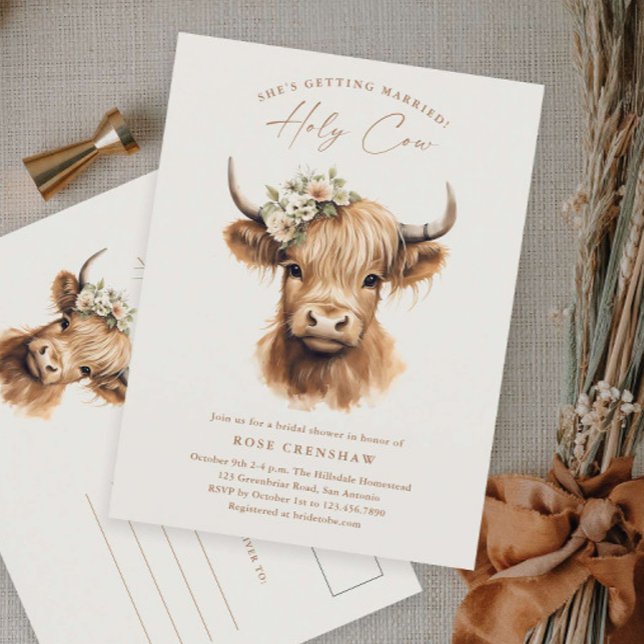 Elegant Boho Highland Cow Brautparty Postkarte (Boho highland cow bridal shower invitaiton postcard.)