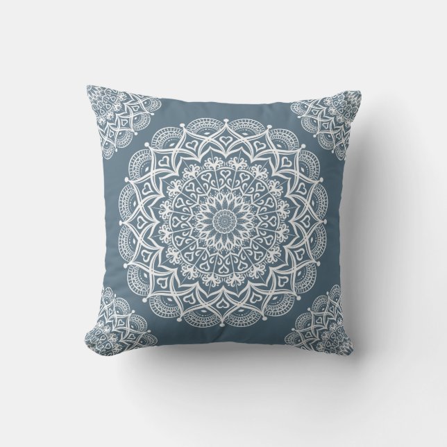 Elegant Boho Mandala Blue Gray White Kissen (Vorderseite)