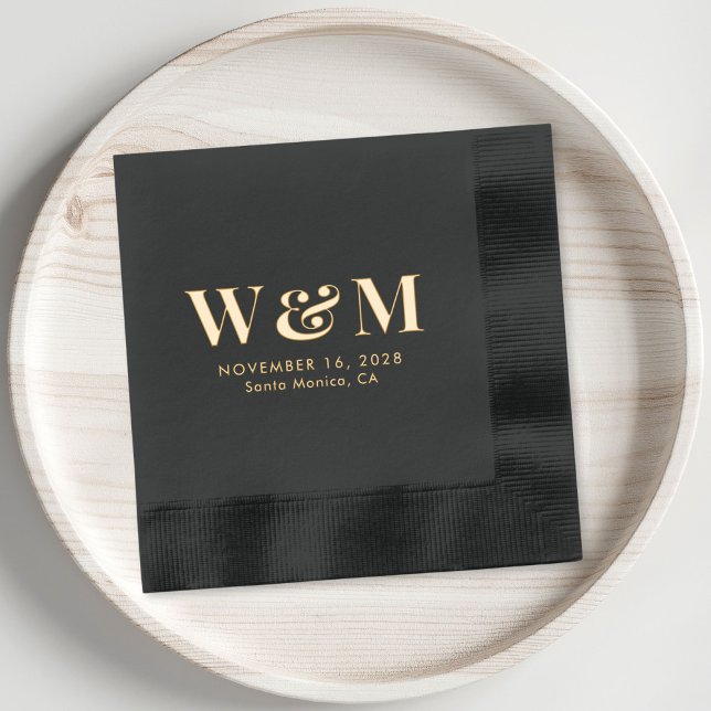 Elegant Bride Groom Monogram Initials Wedding Servietten Mit Folie (Elevate your wedding reception decor with these elegant Bride & Groom Monogrammed foil napkins)