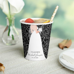 Elegant Bride on Black Pappbecher