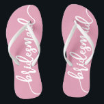 Elegant Bridesmaid Hochzeitkalligrafie Flip Flops<br><div class="desc">Für weitere Anpassungen klicken Sie bitte auf die Schaltfläche "Anpassen" und verwenden Sie unser Designwerkzeug, um diese Vorlage zu ändern. Wenn die Optionen verfügbar sind, können Sie Text und Bild ändern, indem Sie einfach auf "Text oder Bild hier bearbeiten/entfernen" klicken und Ihr eigenes Bild hinzufügen. Wenn Sie dieses Design einem...</div>