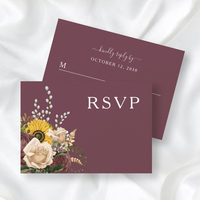 Elegant Burgundy Floral Wedding RSVP Karte (Von Creator hochgeladen)