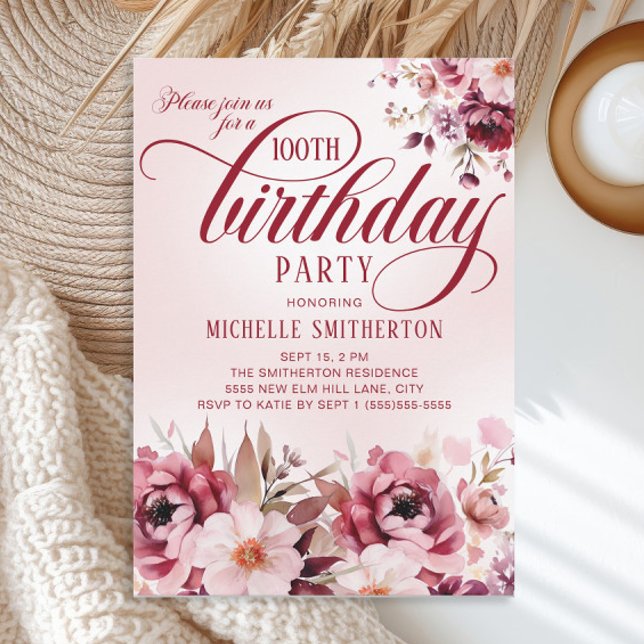 Elegant Burgundy Pink Floral 100. Geburtstag Einladung (Elegant script 100th birthday party invitation with burgundy and pink watercolor floral
)