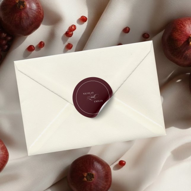 Elegant Burgundy Wedding Runder Aufkleber (Von Creator hochgeladen)