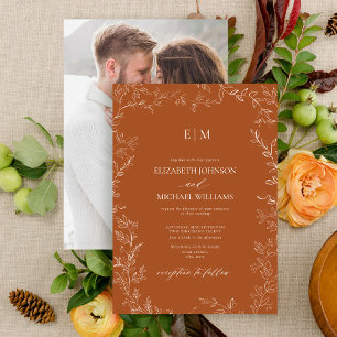 Elegant Burnt Orange Leaf Foto Monogram Wedding Einladung