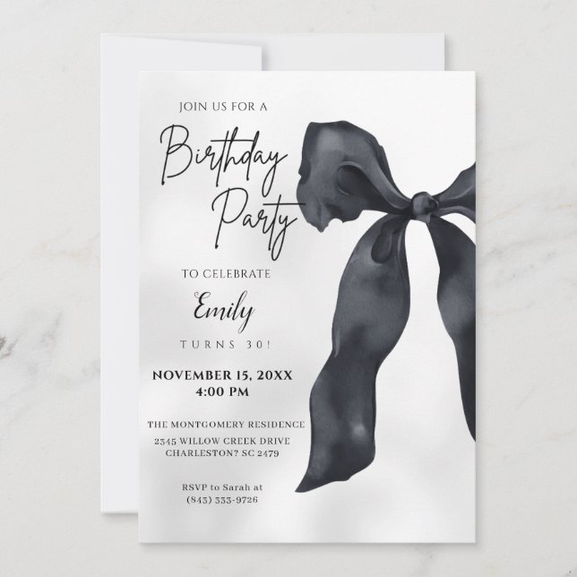 Elegant Chic Modern Black Bow Birthday Invitation Einladung (Vorderseite)