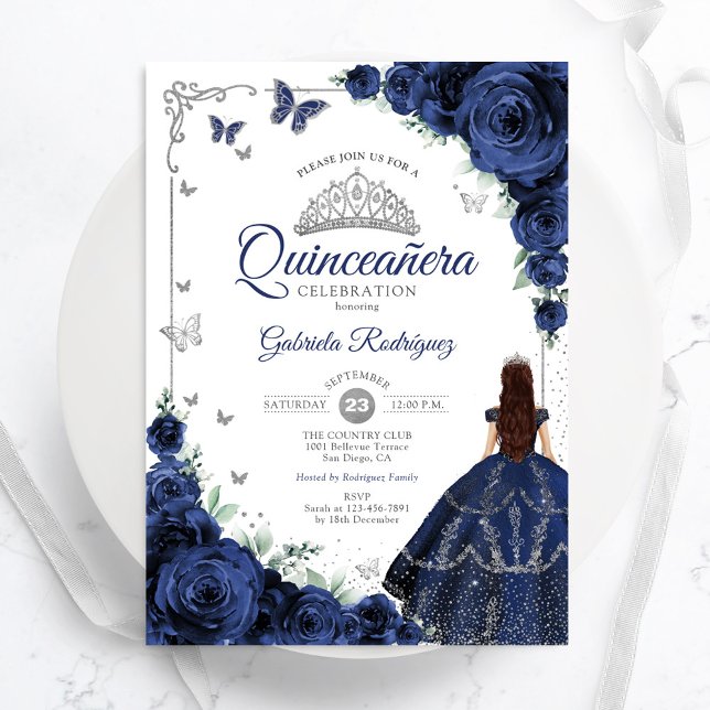 Elegant Chic Navy Blue Silver Floral Quinceanera Einladung (Von Creator hochgeladen)
