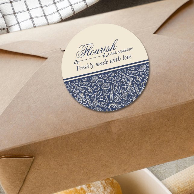 Elegant Classic Navy Blue Baked With Love  Runder Aufkleber (Von Creator hochgeladen)