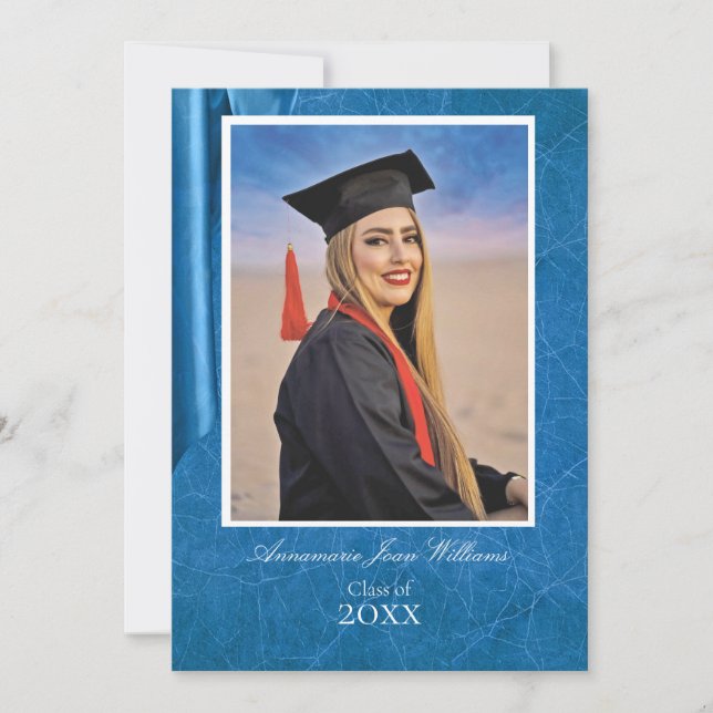 Elegant Contemporary Blue Graduation Card Ankündigung (Vorderseite)