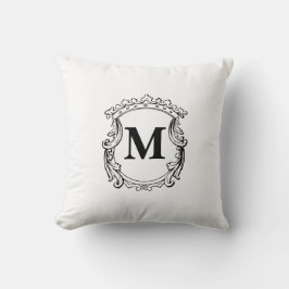 Elegant Crest Custom Monogram Kissen