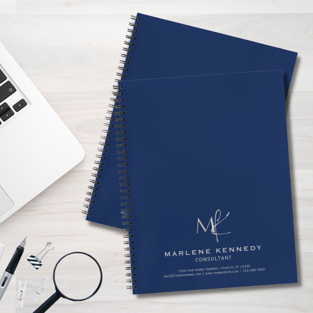 Elegant Custom Silver Monogram Navy Blue Notizbuch (Von Creator hochgeladen)