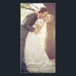 Elegant danke dir Script Wedding Overlay<br><div class="desc">Vielen Dank an Ihre Gäste in Stil und präsentieren Ihnen Ihr bestes Foto von Ihrem großen Tag mit unseren eleganten Hochzeitsdankkarten. Dieses schicke Design verfügt über einen formalen Script-Schriftart, der "Danke" lautet. Der weiße Text überlagert Ihr Foto, sodass Ihr Hochzeitsfoto im Mittelpunkt des Designs steht.</div>