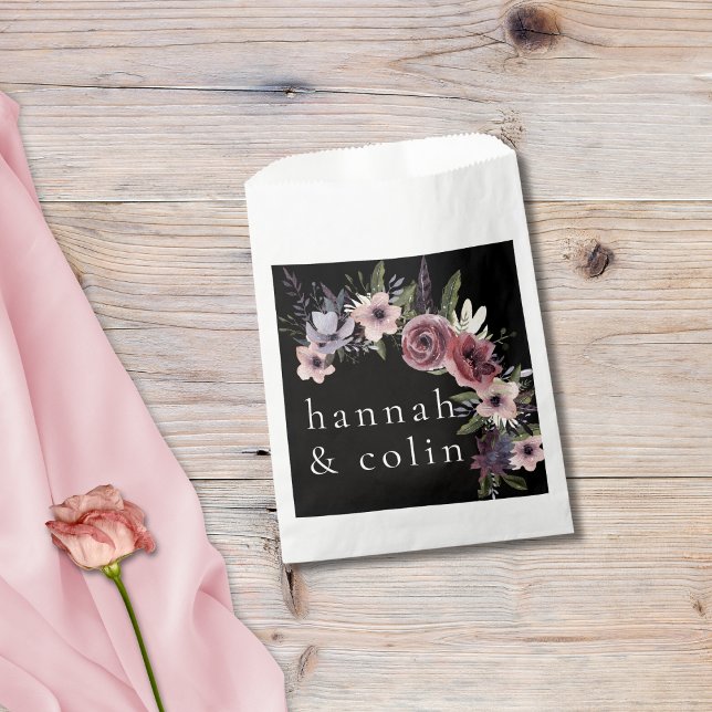 Elegant Dark Floral Cascade Black Burgundy Geschenktütchen (Von Creator hochgeladen)