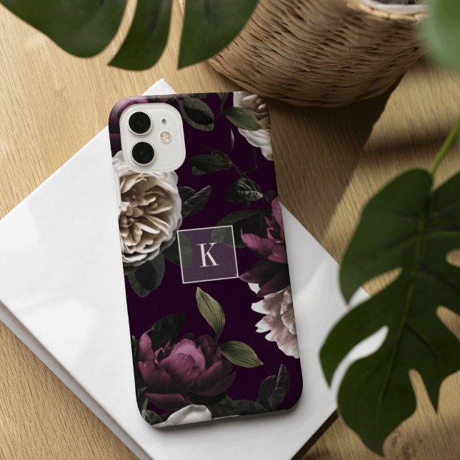 Elegant Dark Floral Monogram Case-Mate iPhone Hülle (Von Creator hochgeladen)