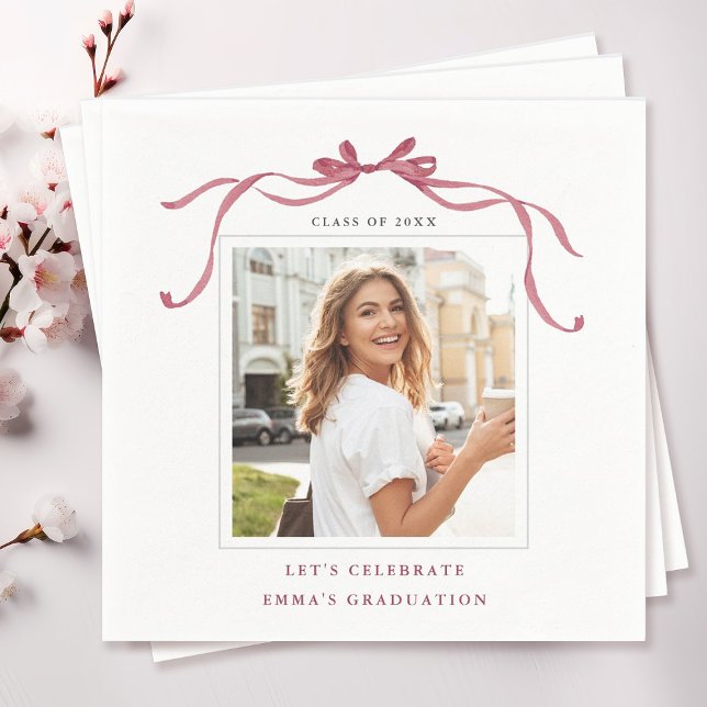 Elegant Deep Blush Ribbon Bow Graduation Photo Serviette (Von Creator hochgeladen)