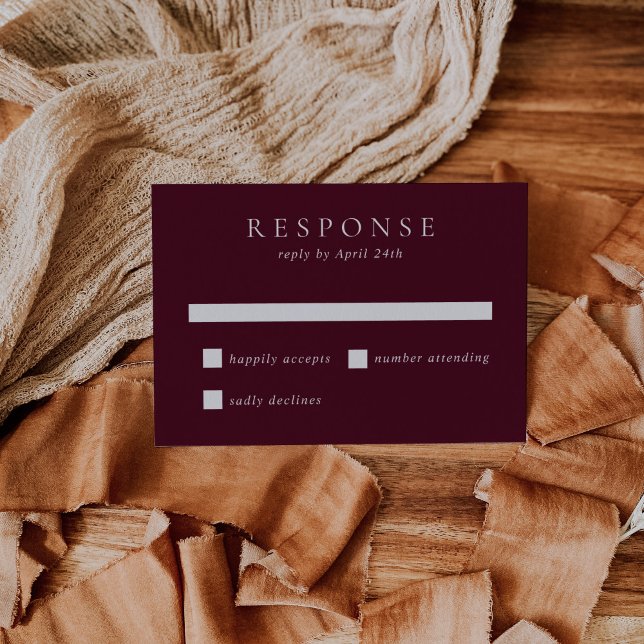 Elegant Deep Burgundy Classic Wedding RSVP Karte (Von Creator hochgeladen)