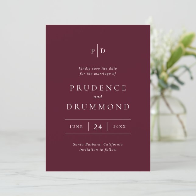 Elegant Deep Burgundy QR Code Classic Wedding Save The Date (Stehend Vorderseite)