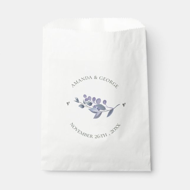 Elegant Dusty Blue Floral Heart Wedding Geschenktütchen (Vorderseite)