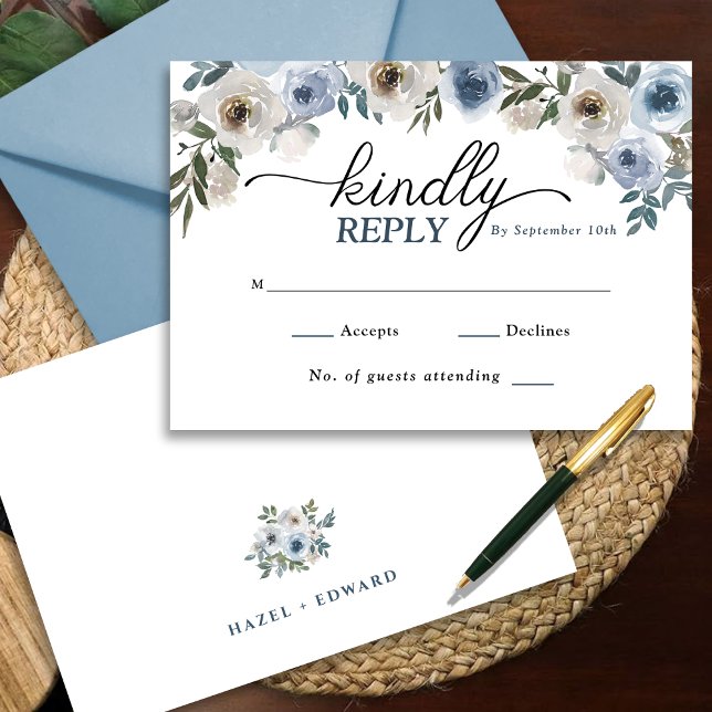 Elegant Dusty Blue Floral Wedding RSVP Card Karte (Elegant Dusty Blue Floral Wedding RSVP Card)