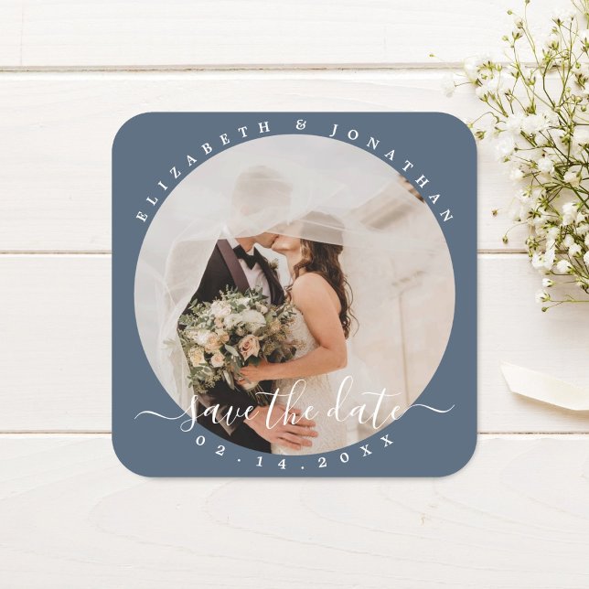 Elegant Dusty Blue Foto Wedding Save the Date Quadratischer Aufkleber (Von Creator hochgeladen)