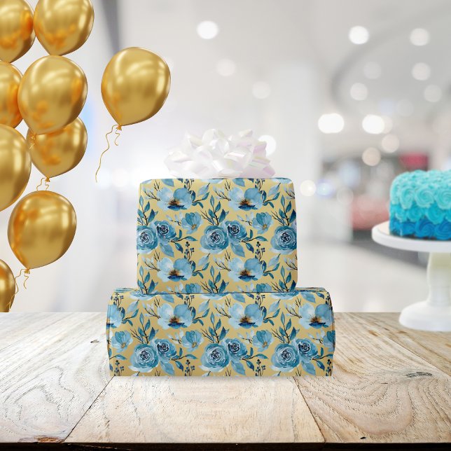 Elegant Dusty Blue Gold Floral Geschenkpapier (Von Creator hochgeladen)