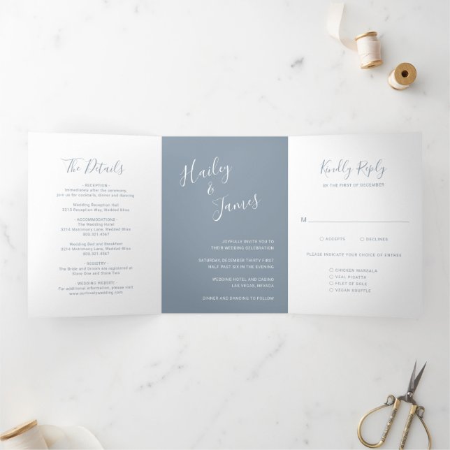 Elegant Dusty Blue Modern Wedding Dreifach Gefaltete Einladung (Innenseite)