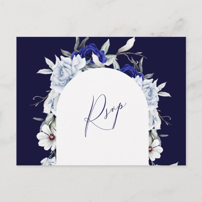 Elegant Dusty Blue Navy Floral Arch Wedding RSVP Postkarte (Vorderseite)