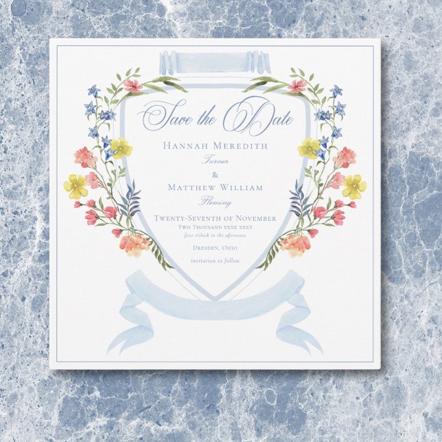 Elegant Dusty Blue Pastel Wildblume Wappen Wedding Save The Date (Elegant Dusty Blue Pastel Wildflower Crest Wedding Save The Date)