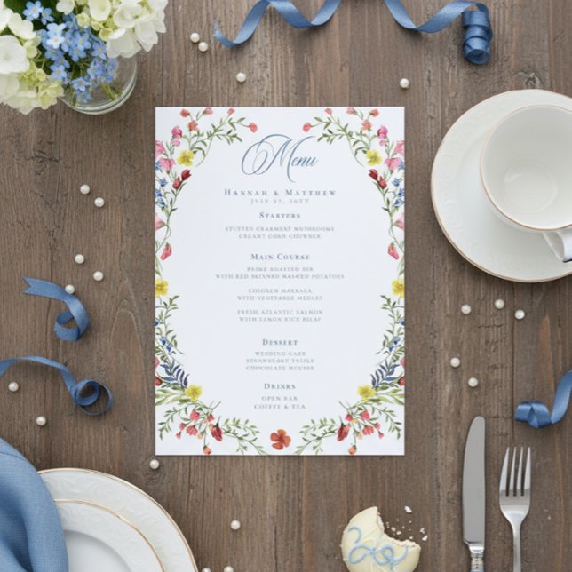 Elegant Dusty Blue Pastel Wildflower Crest Wedding Menükarte (Von Creator hochgeladen)