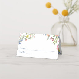 Elegant Dusty Blue Pastel Wildflower Crest Wedding Platzkarte