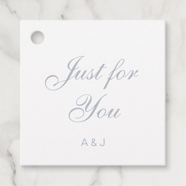 Elegant Dusty Blue Script Gastgeschenk Hochzeit Ta Geschenkanhänger (Vorderseite)