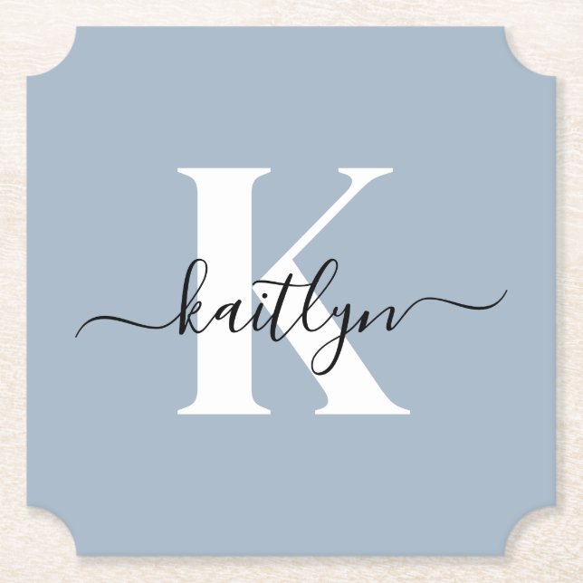 Elegant Dusty Blue Script Monogram Untersetzer (Vorderseite)