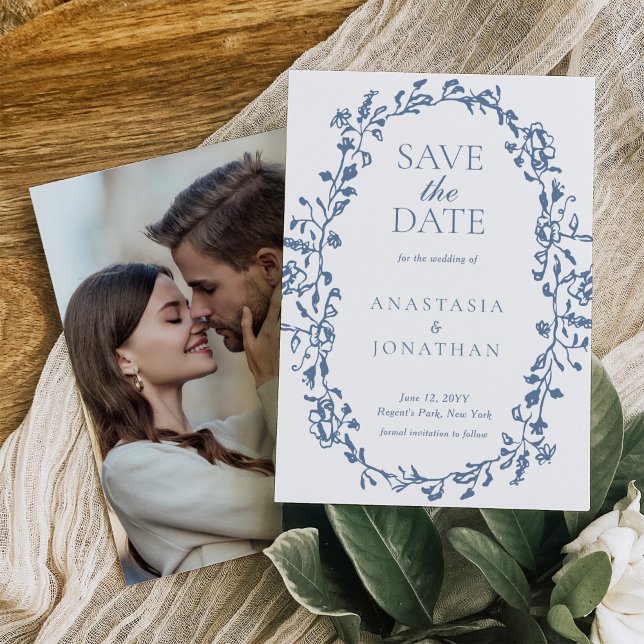 Elegant Dusty Blue Viktorianisch Floral Foto Hochz Save The Date (Von Creator hochgeladen)