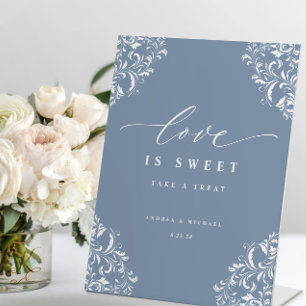 Elegant Dusty Blue Wedding Liebe ist süß Sockelschild
