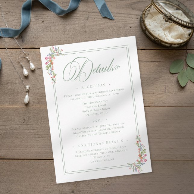 Elegant Dusty Sage Pastel Wildflower Crest Wedding Begleitkarte (Von Creator hochgeladen)
