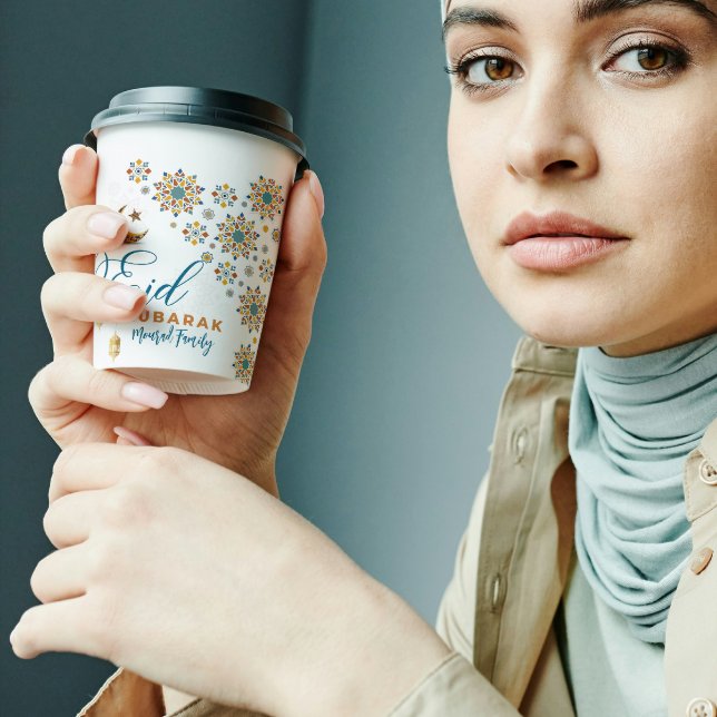 Elegant Eid Mubarak Calligraphy Moon Stars Pappbecher (Von Creator hochgeladen)