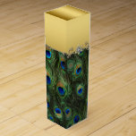 Elegant Emerald Green Royal Blue and Gold Peacock Wein-Geschenkverpackung<br><div class="desc">Elegante smaragdgrüne und königsblaue Pfauenfederweinboxen. Sie können diese wunderschöne Pfauenfederweinbox anpassen,  indem Sie im Schriftart-Stil Ihrer Wahl Text hinzufügen.</div>