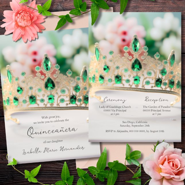 Elegant Emerald Green und Golden Tiara Quinceañera Einladung (Von Creator hochgeladen)