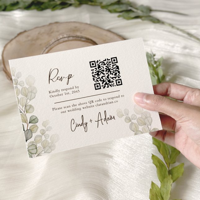 Elegant Eucalyptus Greenery Qr Code Wedding RSVP Karte (Von Creator hochgeladen)