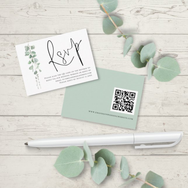 Elegant Eucalyptus Script QR Code Wedding RSVP Begleitkarte (Front and back view)