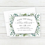 Elegant Eukalyptus Geometric Greenerity Wedding Save The Date<br><div class="desc">Mit diesen eleganten Ankündigung Datum freihalten-Karten kündigen Sie Ihre Hochzeit stilvoll an. Sie zeichnen sich durch ein schönes typografisches Design aus, das durch einen modernen geometrischen Rahmen aus Hexagon und ein Bio Aquarellbild mit Eukalyptusblättern, Blätter und Silberdolletrinnen in sanften grünen Minztönen, Grün, Oliven und duftendem Blau gerahmt ist. Die koordinierende...</div>